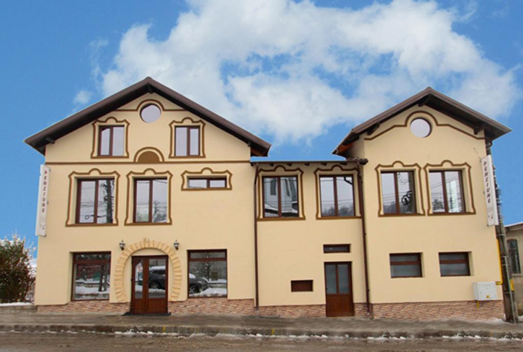 Pensiunea Un Baiat si o Fata Câmpulung Exterior foto